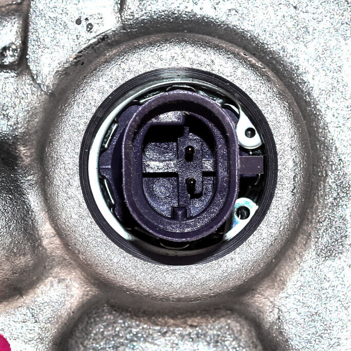 A/C Compressor OEM Denso 10S20F for Cadillac / Chevrolet / GMC / Hummer / ... QR - Qualy Air