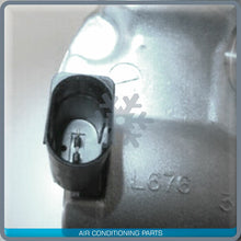 Cargar imagen en el visor de la galería, NEW DENSO OEM AC COMPRESSOR FOR VW AMAROK TRANSPORTER MULTIVAN 2.0L TDI - Qualy Air