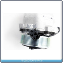 Load image into Gallery viewer, A/C Compressor OEM Sanden SD7H15 for Kenworth / Peterbilt QR - Qualy Air