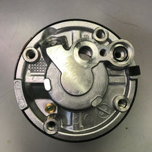 Cargar imagen en el visor de la galería, A/C Compressor OEM Acdelco R4 for Chevrolet / GMC / Oldsmobile QR - Qualy Air