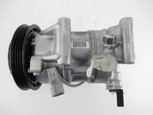 Cargar imagen en el visor de la galería, A/C Compressor OEM Denso 5TSE10C for Toyota Yaris, Yaris R QR - Qualy Air
