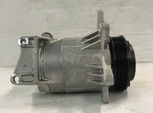 Cargar imagen en el visor de la galería, OEM AC Compressor for Nissan Quest, Murano 3.5L - 2003 to 2009 QR - Qualy Air