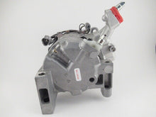 Cargar imagen en el visor de la galería, A/C Compressor OEM 7SB16H for Lexus IS300 QR - Qualy Air