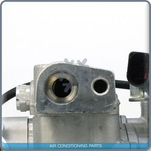 Load image into Gallery viewer, New A/C Compressor for VW Touareg - 2004 to 2008 - OE# 7H0820805C - Qualy Air