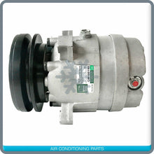 Cargar imagen en el visor de la galería, New A/C Compressor fits Hyundai Excavator R130LC-3 / R210LC-3 - OE# 11EM90040 - Qualy Air