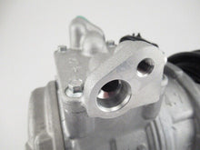 Cargar imagen en el visor de la galería, A/C Compressor OEM Denso 10PA17E for Jeep Grand Cherokee QR - Qualy Air