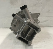 Cargar imagen en el visor de la galería, OEM AC Compressor for Nissan Quest, Murano 3.5L - 2003 to 2009 QR - Qualy Air