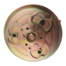 Cargar imagen en el visor de la galería, Brand New A/C Compressor fits Nissan UD - OE# 2763031Z62 QR - Qualy Air