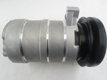 Cargar imagen en el visor de la galería, A/C Compressor HR6/DA6 for Chevrolet / GMC QR - Qualy Air