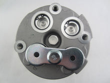 Cargar imagen en el visor de la galería, A/C Compressor HR6/DA6 for Chevrolet / GMC QR - Qualy Air